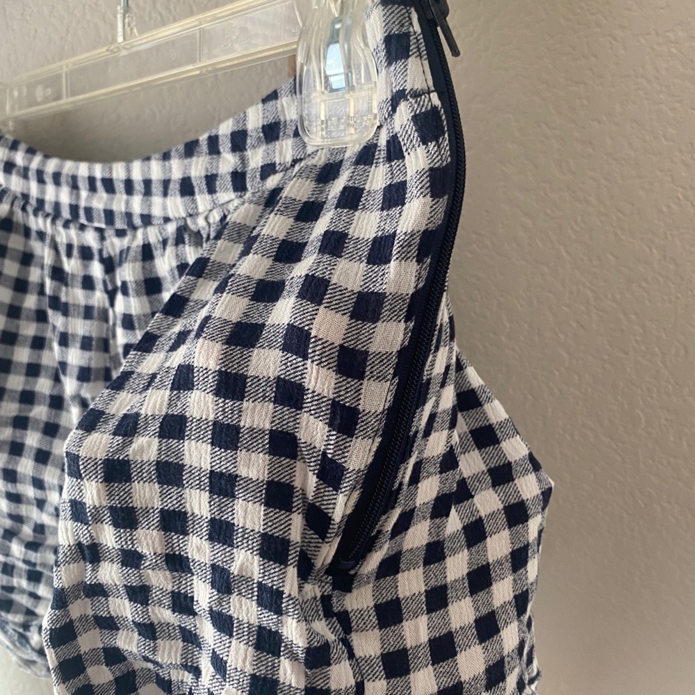 Plaid fabric shorts - xhiliration size small - Picture 5 of 5